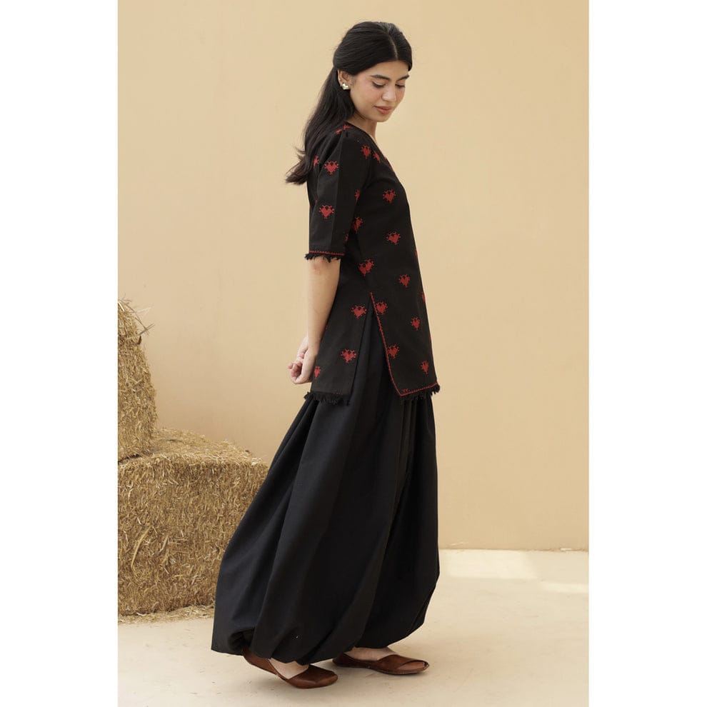 🖤 Zohra Noir – 2 Piece Kurti Set